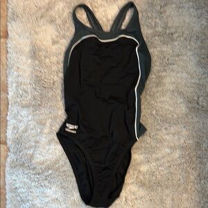 Speedo one piece black and grey size 8/34